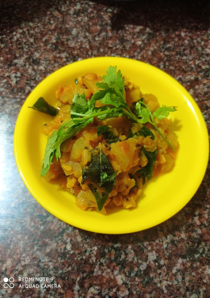 சௌசௌ கடலை பருப்பு கூட்டு (Chowchow Curry recipe in tamil) செய்முறை முக்கிய புகைப்படம்