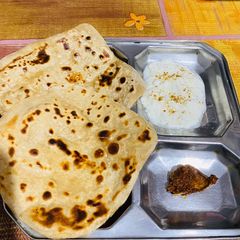 A picture of Plain Paratha.