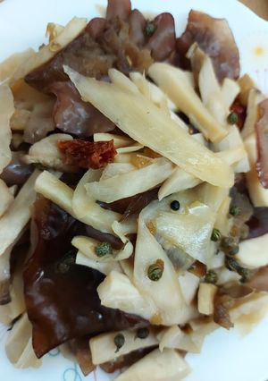炒木耳 的食譜成品照片