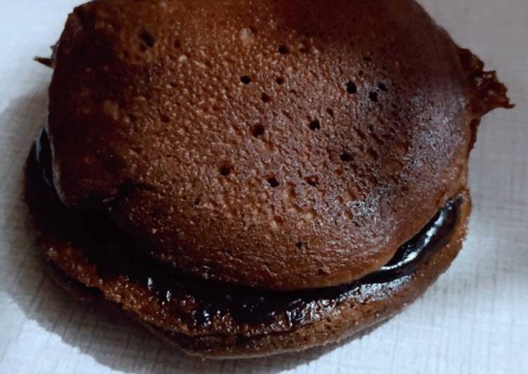 Bagaimana Menyiapkan Dorayaki Coklat Anti Gagal