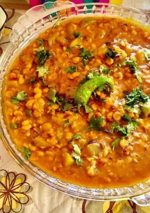 A picture of Daal lauki.