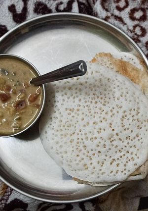 सूजी उत्तपम(suji uttapam recipe in hindi) रेसिपी मुख्य फोटो