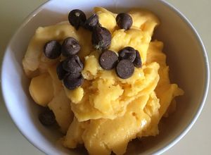 Una foto de Gelato de Melocotón-Piña-Mango