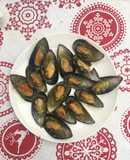Mejillones en mojo de perejil