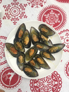 Una foto de Mejillones en mojo de perejil