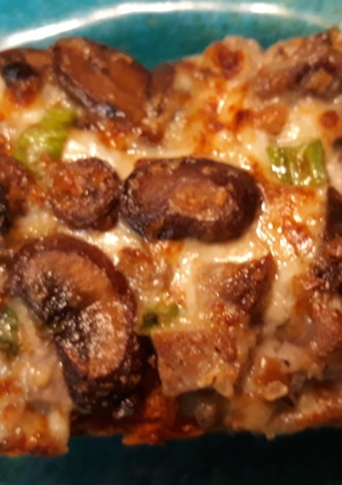 A picture of Cheesy Mushroom Toast.