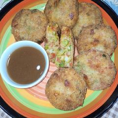 A picture of Parsi Potato Cakes.