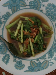 Foto resep Tumis Sawi Bawang Putih Goreng