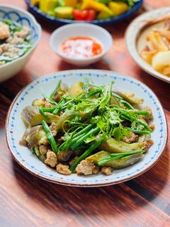 Hình của món Cà Tím Om Thịt Heo.