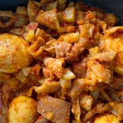 รูปของ Sambel goreng krecek, kentang, telor