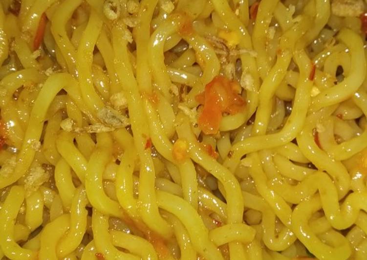 Cara Gampang Membuat Indomie goreng bumbu geprek Anti Gagal