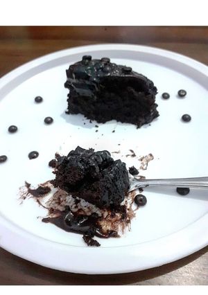 Foto resep Eggless Super Moist Chocolate Cake