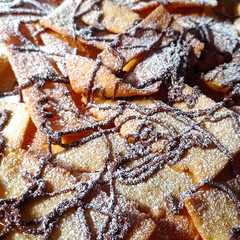 Foto di Chiacchiere con cioccolato