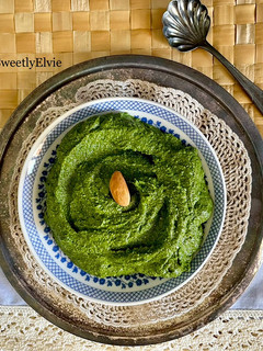 Foto di Pesto di spinaci e mandorle