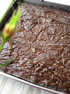 Foto resep Shiny crust brownies (otang)