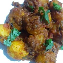 A picture of Dum aloo.