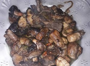 صورة لوصفة فطر بالبصل وزيت الزيتون