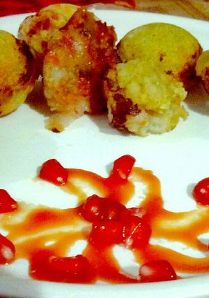 A picture of Three layer suji appe.