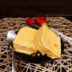 A picture of Mango Ice-Cream.