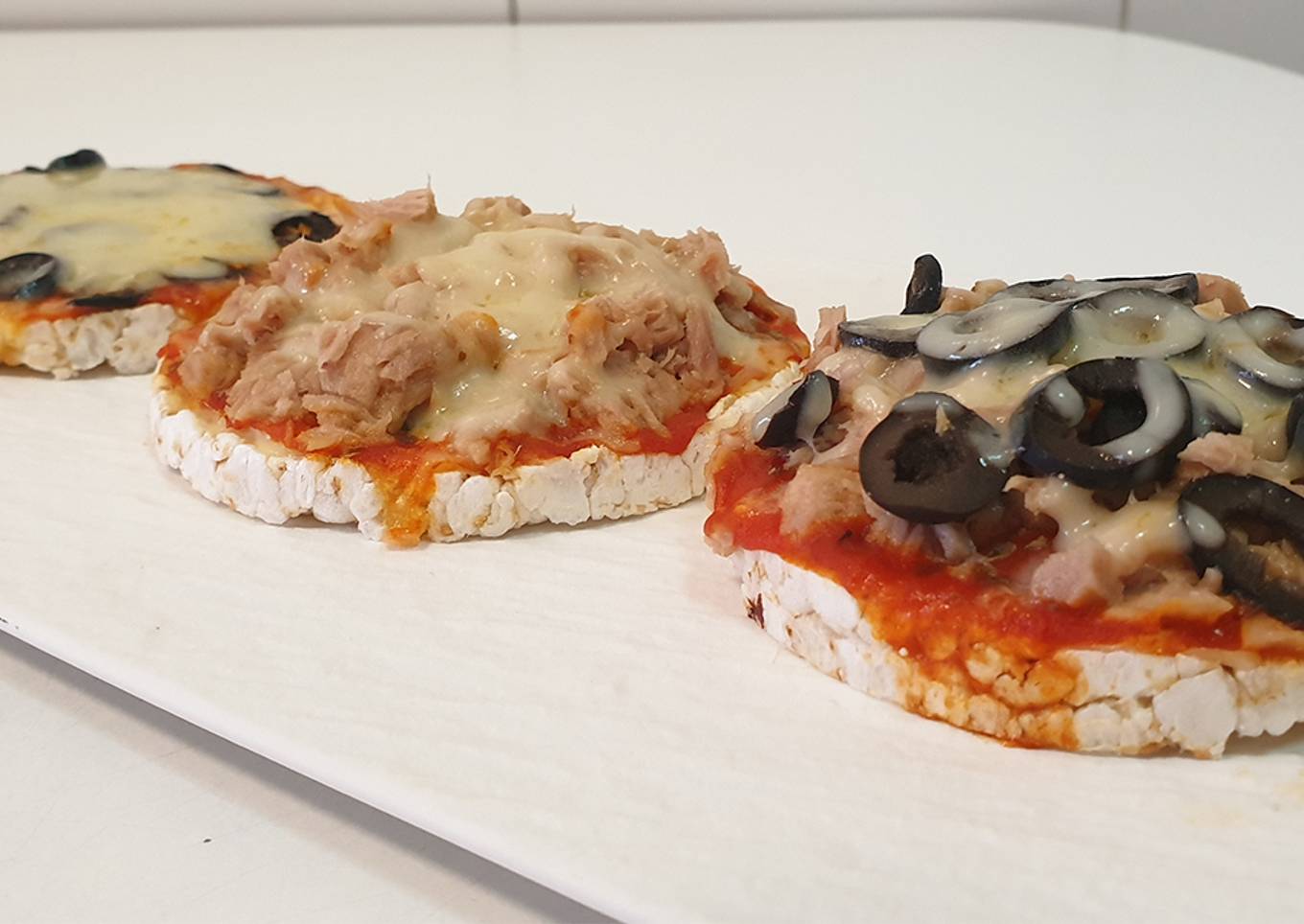 Mini Pizzas con base de tortitas de arroz