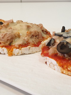 Una foto de Mini Pizzas con base de tortitas de arroz