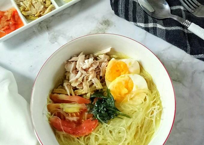 Soto ayam kuah tanpa santan