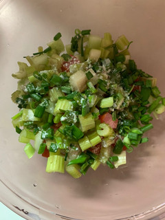 Una foto de Otra ensalada improvisada