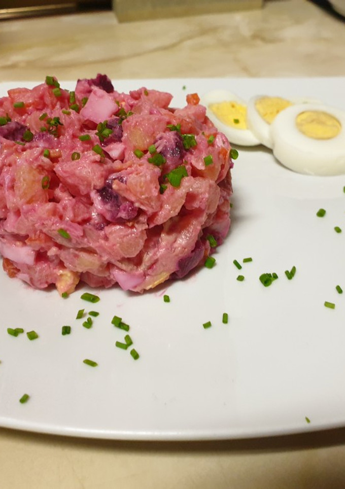 Una foto de Ensalada fría con remolacha
