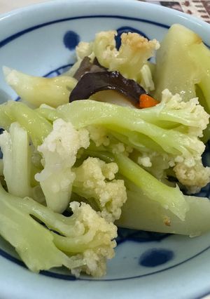 清炒花椰菜 的食譜成品照片