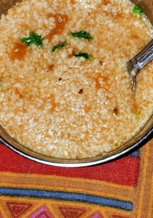 झटपट नमकीन दलिया (jhatpat namkeen daliya recipe in Hindi) रेसिपी मुख्य फोटो