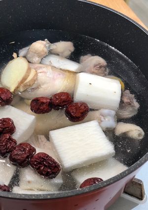 山藥紅棗雞（蛤蜊雞） 的食譜成品照片