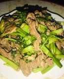 Thịt ngựa xào rau cần