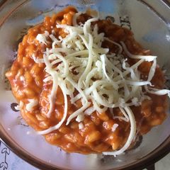 A picture of Tomato creamy risotto.