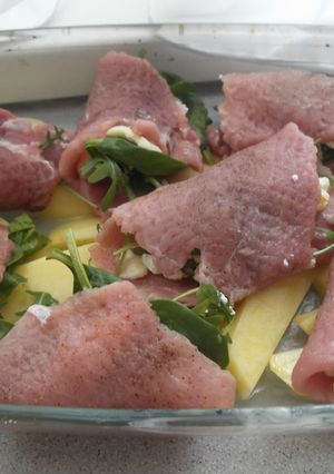 Sertéskaraj zölddel és sajtokkal töltve recept fotója