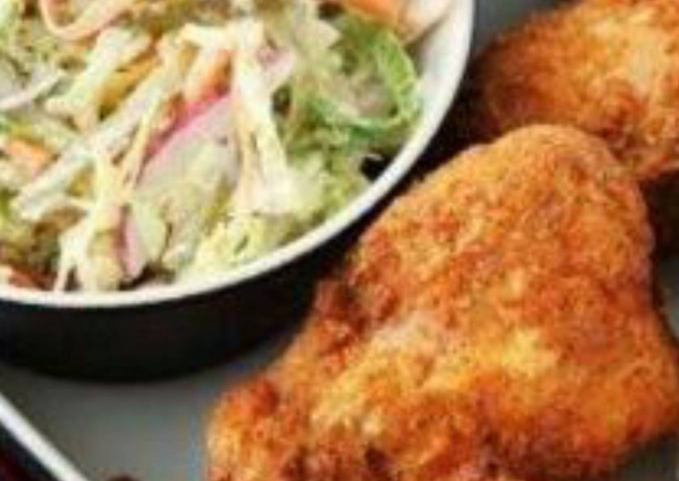 Fried chicken and vegetable source