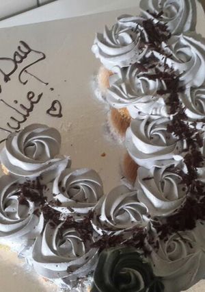 A picture of Cupcake cake #cupcake contest.