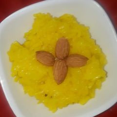 A picture of Sweet yellow rice.