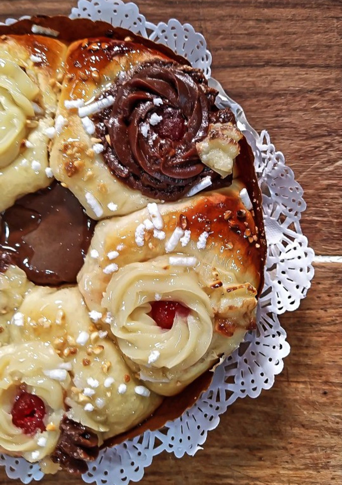 Una foto de Rosca de Pascua rellena