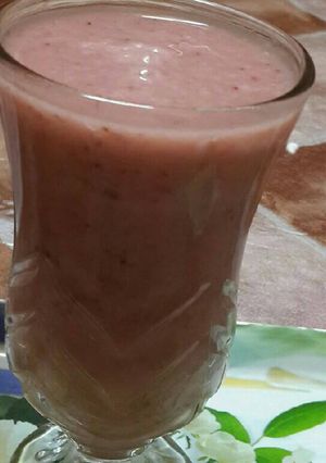صورة لوصفة كوكتيل فرولةجربيها ورح تضل تعيديها