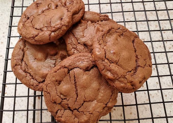 Recipe of Jamie Oliver My 3 Different Chips Double Chocolate Chip Cookies