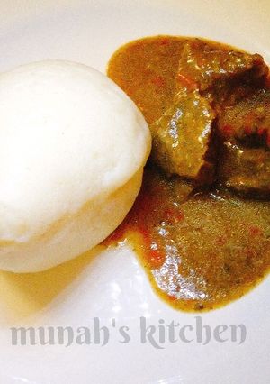 A picture of Tuwon semo and dry okro soup.