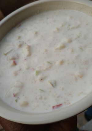 A picture of Couscous pudding.