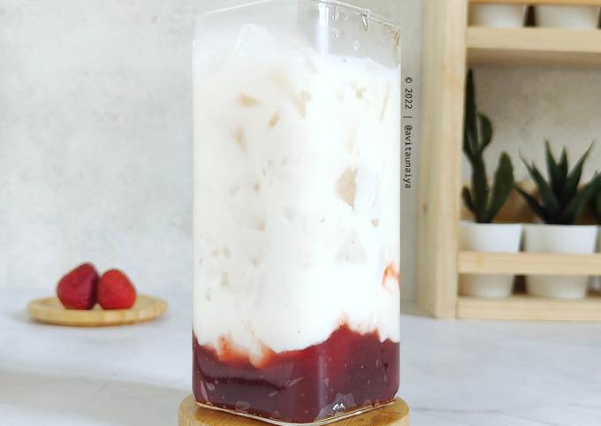Cara membuat Korean Strawberry Milk Cara membuat Korean Strawberry Milk