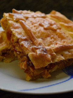 Una foto de Empanada de atún Empanada gallega