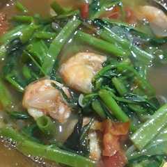 รูปของ Kangkung tumis udang simple