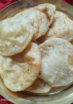 লুচি(Luchi recipe in Bengali) রেসিপির প্রধান ছবি