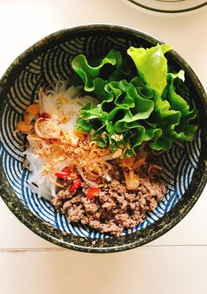 Hình của món Phở trộn bò băm.