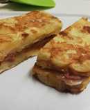 Tortilla de papas rellena de mojo picón y jamón