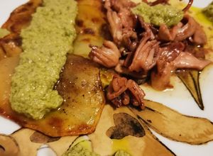 Foto di Seppioline, patate forno crema fave