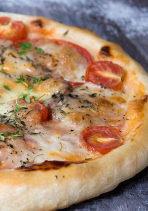 A picture of Pizza dough.